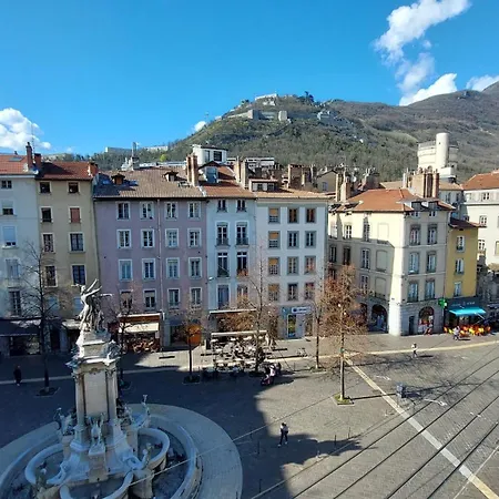 Apartment Hyper-centre De Grenoble, Parentale - Wifi Fibre - Cocon *